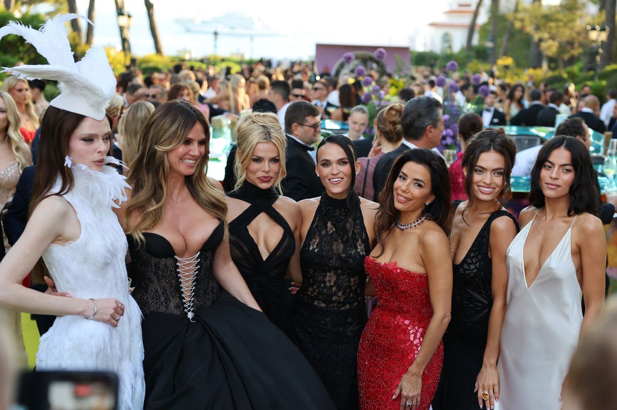 Coco Rocha, Heidi Klum, Brooks Nader, Mary Holland Nader, Eva Longoria, Grace Ann Nader and Sarah Jane Nader attend the amfAR Gala Cannes 2026 presented by Chopard at Hotel du Cap-Eden-Roc on May 21, 2026 in Cap d'Antibes, France. 