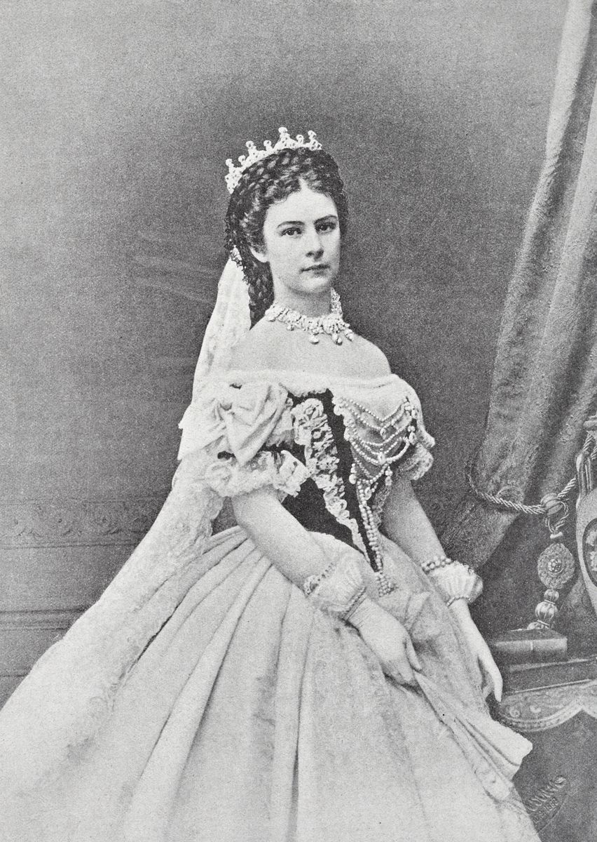 The romantic braided hairstyles associated with Empress Elisabeth of Austria, known as Sissi, continue to inspire royal beauty references more than a century later.