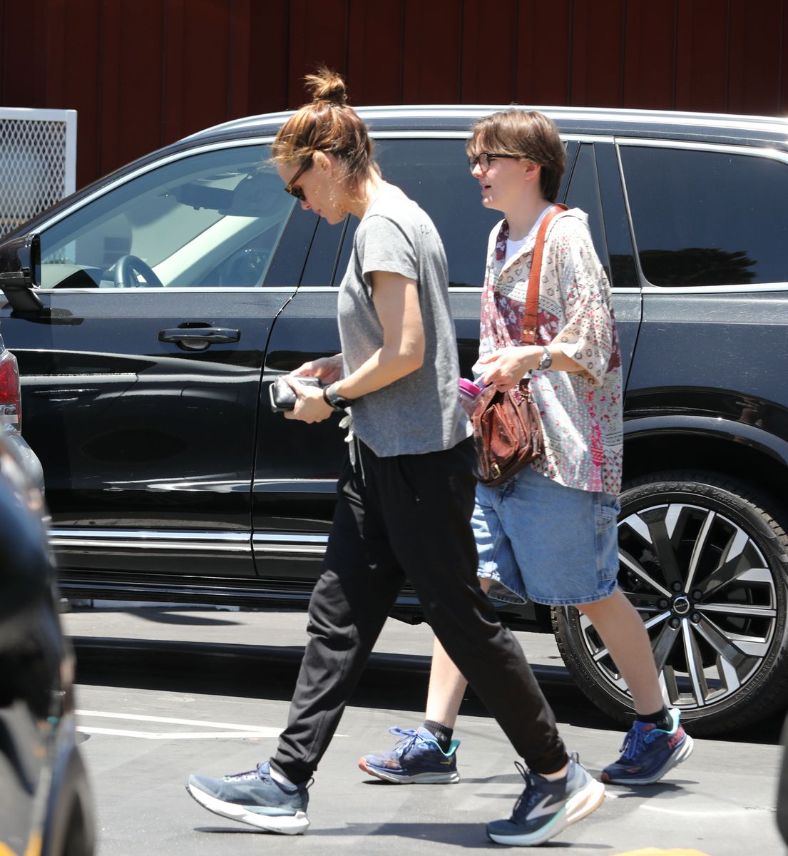 Fin Affleck showcased a bohemian-inspired look while spending the day with Jennifer Garner.