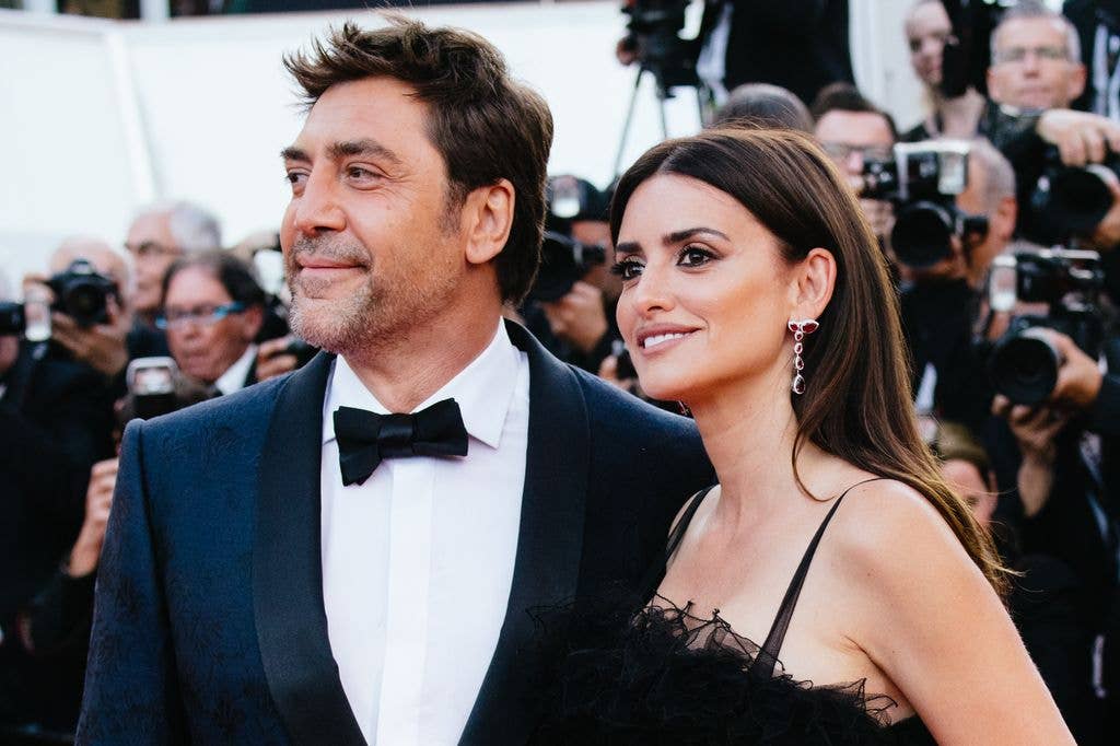 Penelope Cruz (R), wearing jewels by Atelier Swarovski Fine Jewelry, with Javier Bardem (L) attend the screening of "Everybody Knows (Todos Lo Saben)" and the opening gala during the 71st annual Cannes Film Festival at Palais des Festivals on May 8, 2018 in Cannes, France