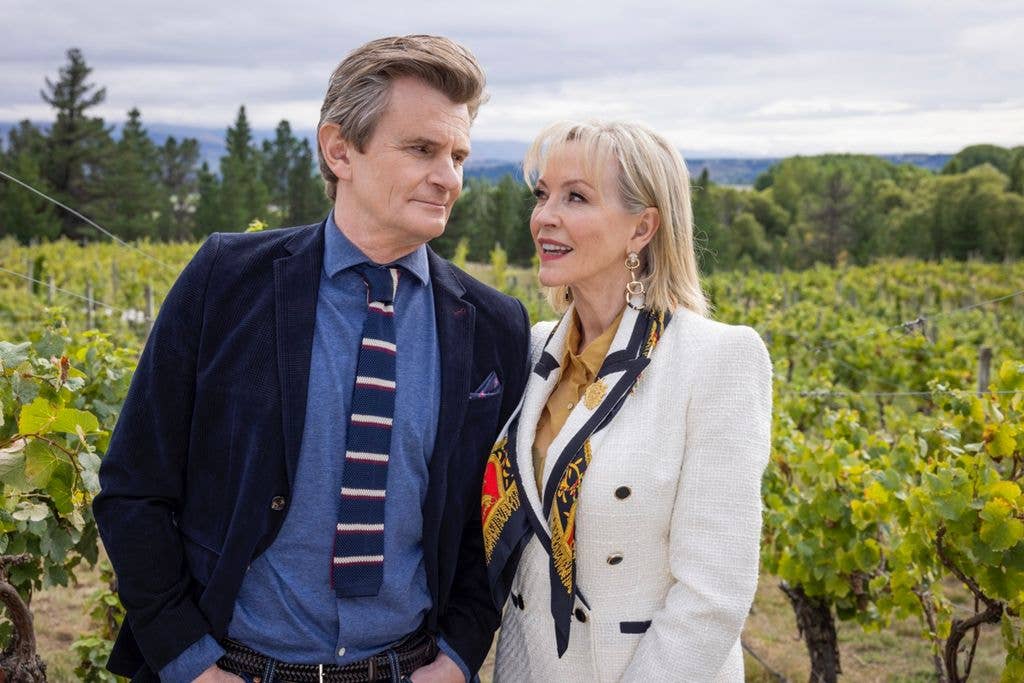 Charles Edwards as Louis, Rebecca Gibney as Daisy - Under The Vines