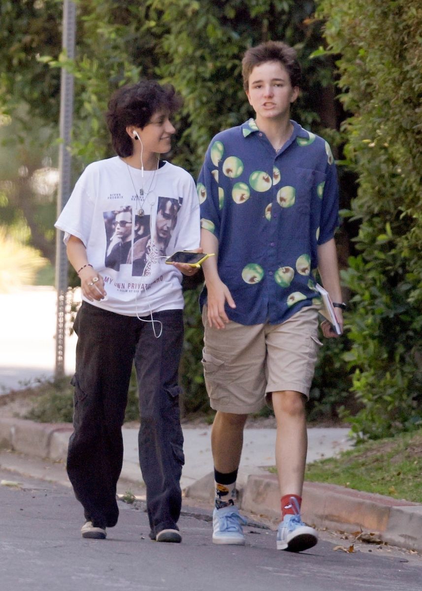 Jennifer Garner steps out with Fin Affleck as attention grows around Oskar Muñiz