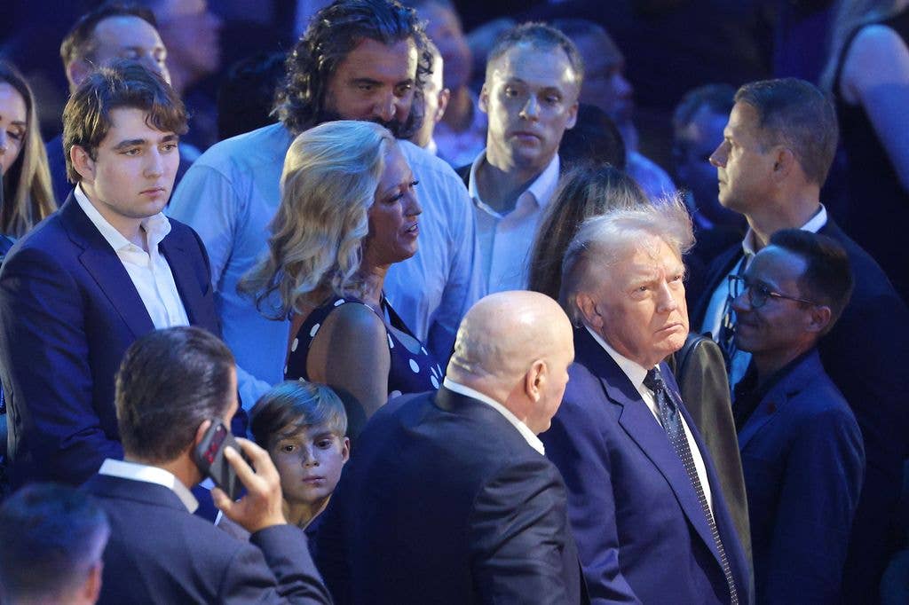 photo of barron trump with different hair at white house ufc