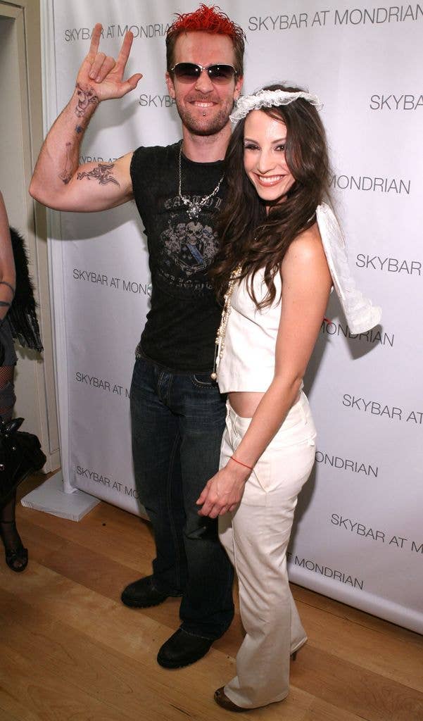 James Van Der Beek (L) and Heather McComb (R) in 2008 