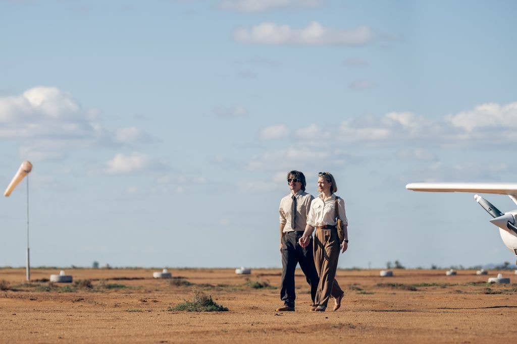 Mia Wasikowska and Xavier Samuel in The Killings at Parrish Station
