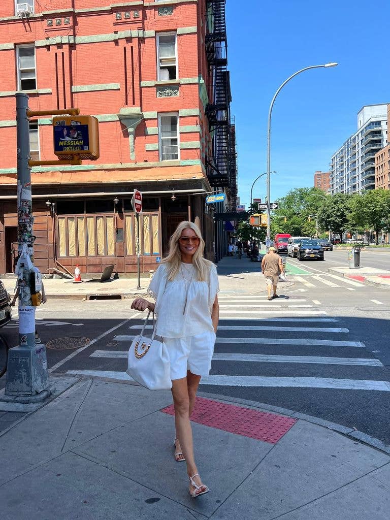 Tess looked incredible in a white co-ord for one snap
