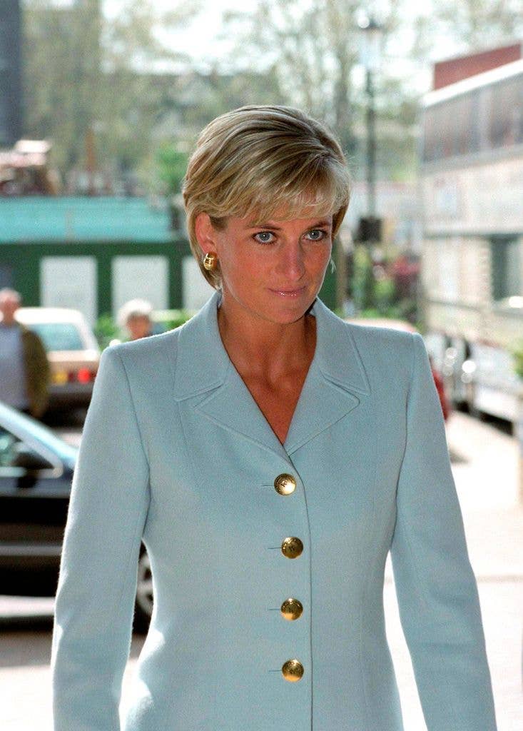 Diana, Princess Of Wales, Visiting The Royal Brompton Hostpital To Meet Young Cystic Fibrosis Sufferers. Princess Diana Is Wearing A Pale Blue Suit Designed By Versace.