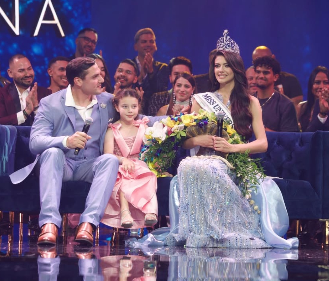 She is married and the proud mother of 7-year-old Penélope, making her one of the few recent Miss Universe Puerto Rico winners balancing motherhood with a demanding professional career.

