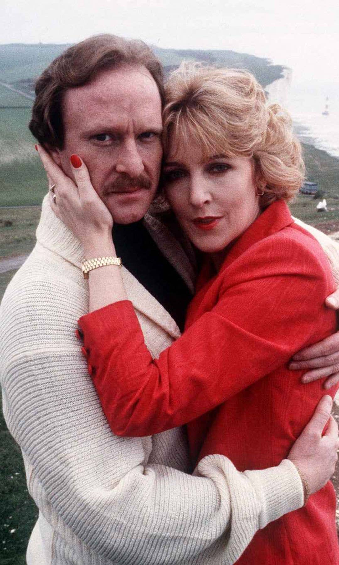 Dennis Waterman and Patricia Hodge in a still from The Life and Loves of a She-Devil