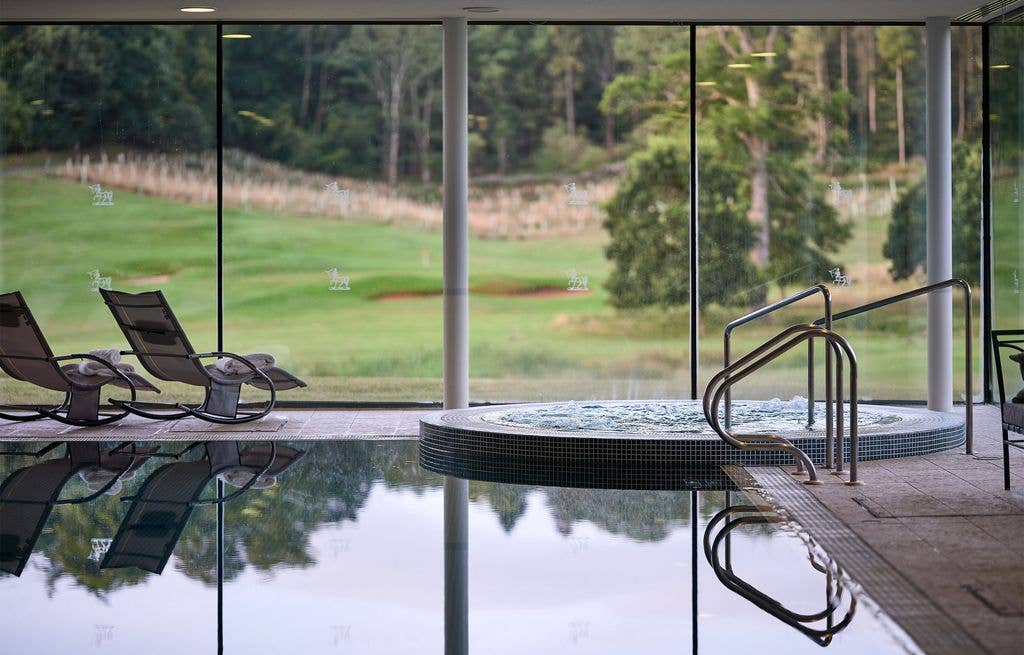 Photo of a spa looking out onto the golf green