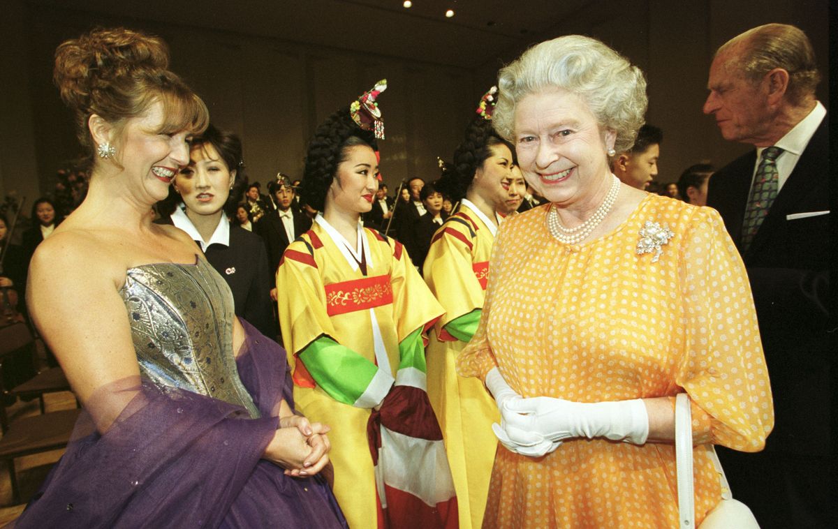 Queen Elizabeth II was photographed wearing the Diamond and Pearl Leaf Brooch during an official visit to South Korea in 1999.
