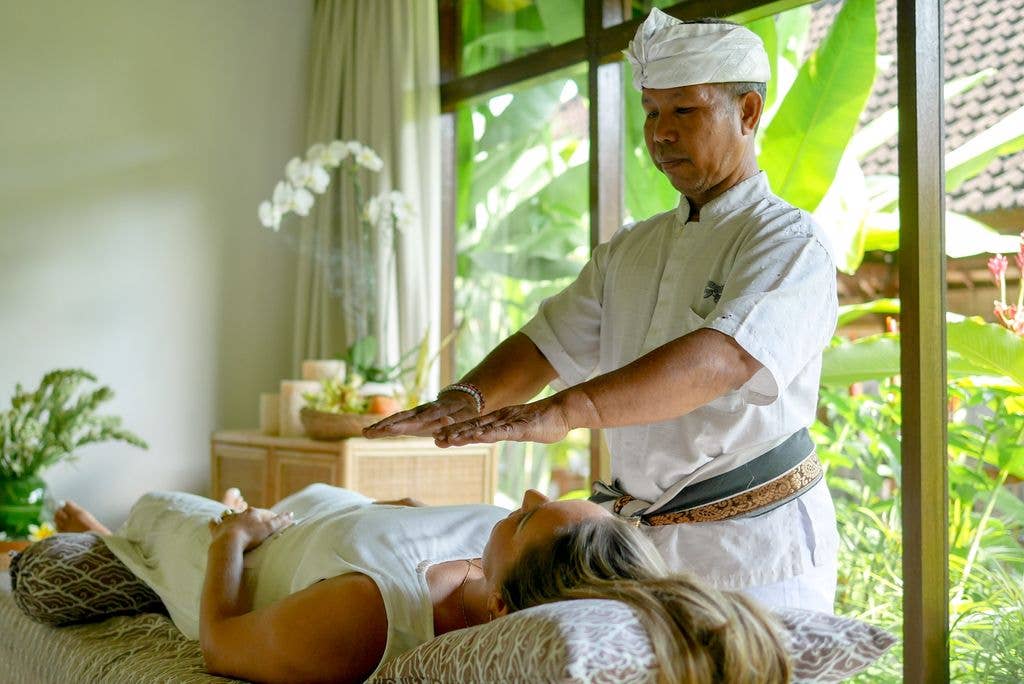 Healing with authentic Baliese healers