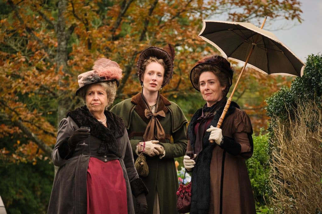 Anne Reid, Alice Orr-Ewing and Emma Fielding in Sanditon