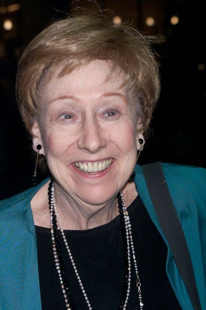 Jean Stapleton arrives at the premiere Broadway performance of "Bea Arthur on Broadway: Just Between Friends" at the Booth Theater in New York City, 2002.