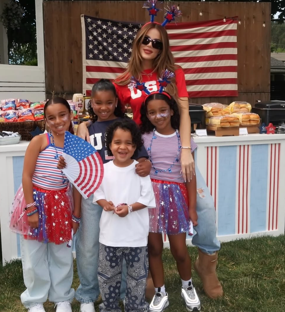 Khloe enjoys July 4 with her family