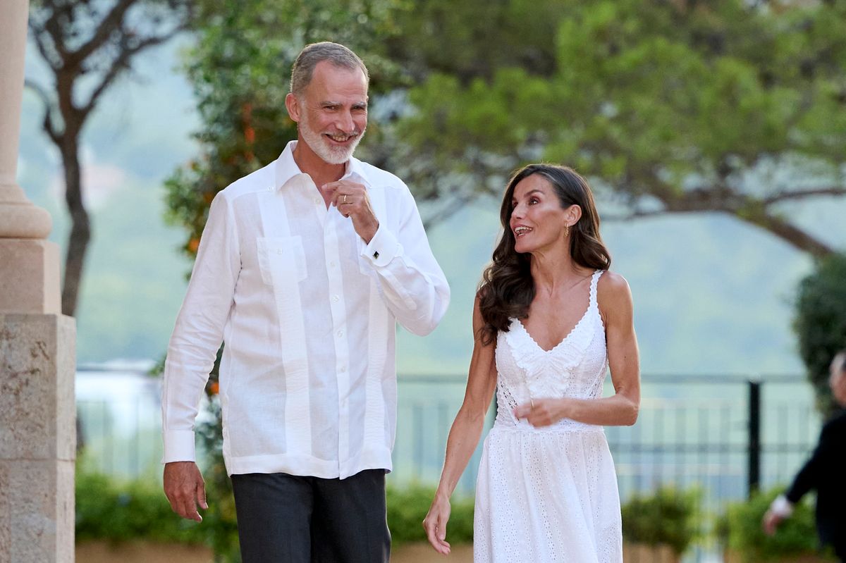 King Felipe arrives in Mallorca, where his summer wardrobe typically combines practicality with the same polished restraint seen at formal events.