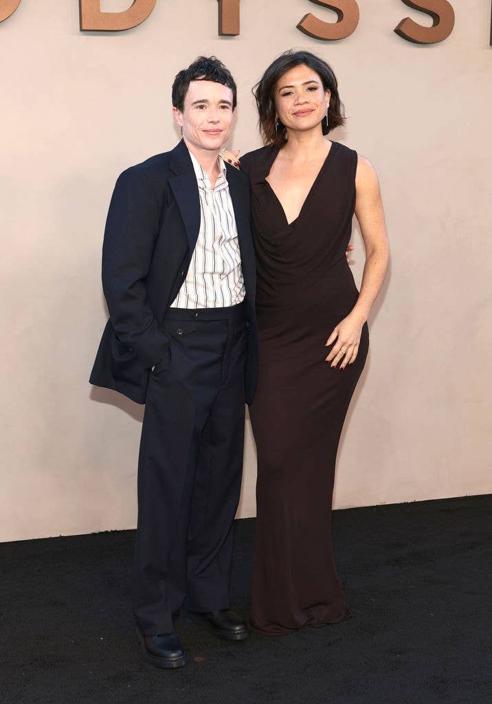 photo of elliot page and julia shiplett red carpet