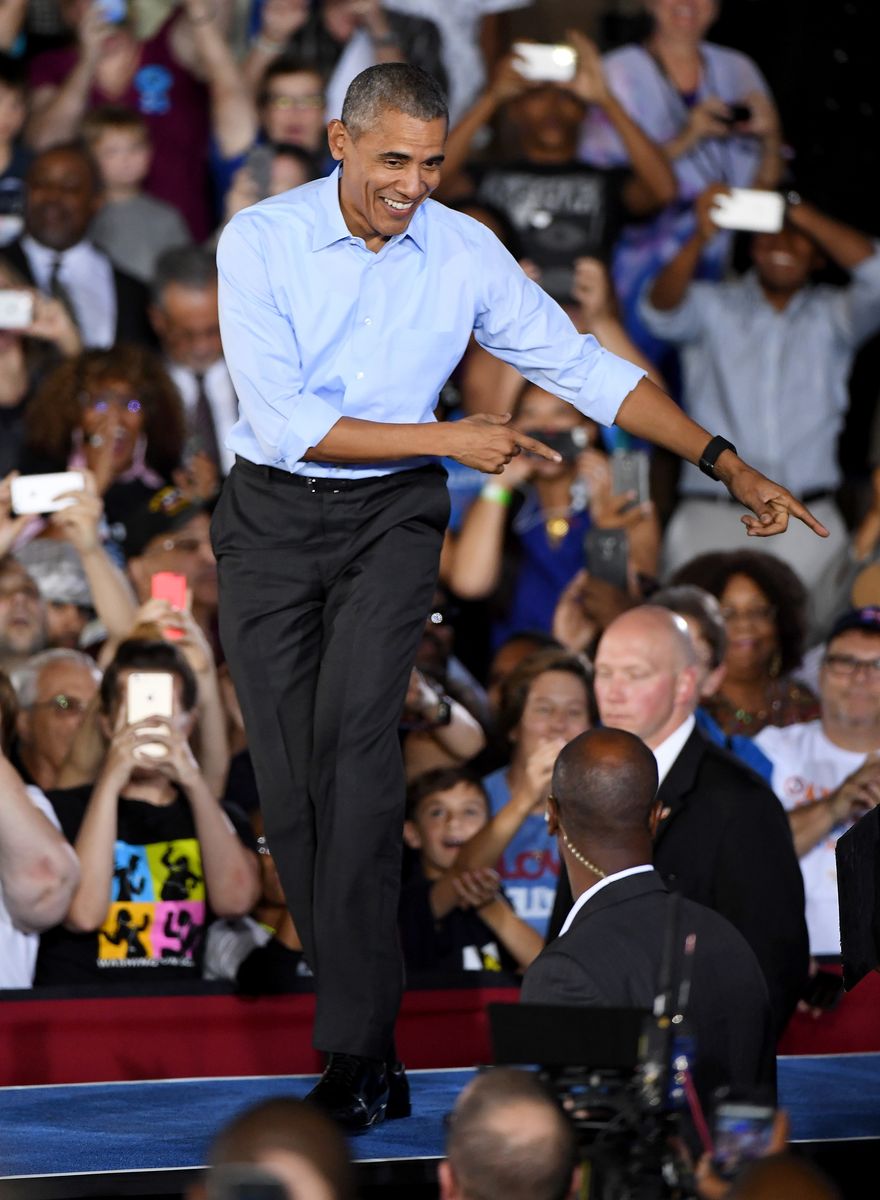 Barack Obama's 2026 summer playlist is here with 46 songs, honoring Glen Hansard while featuring SZA, Doechii, Noah Kahan, Drake, David Bowie and more.
