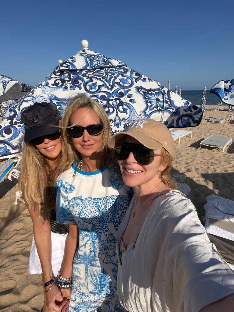 Lindsay's mother also came down to the beach