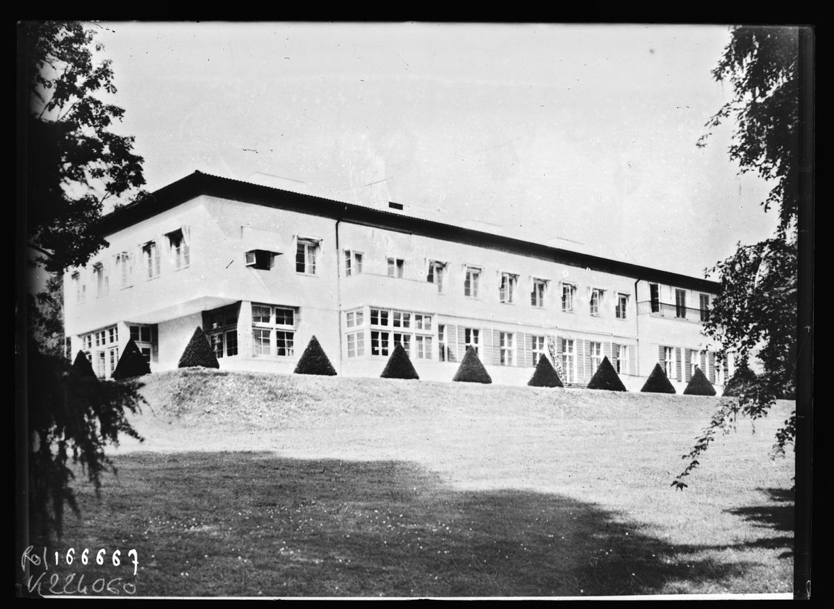 Skaugum Estate in a 1932 press photograph
