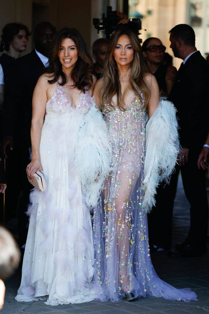 Jennifer Lopez and her sister twin in show-stopping outfits