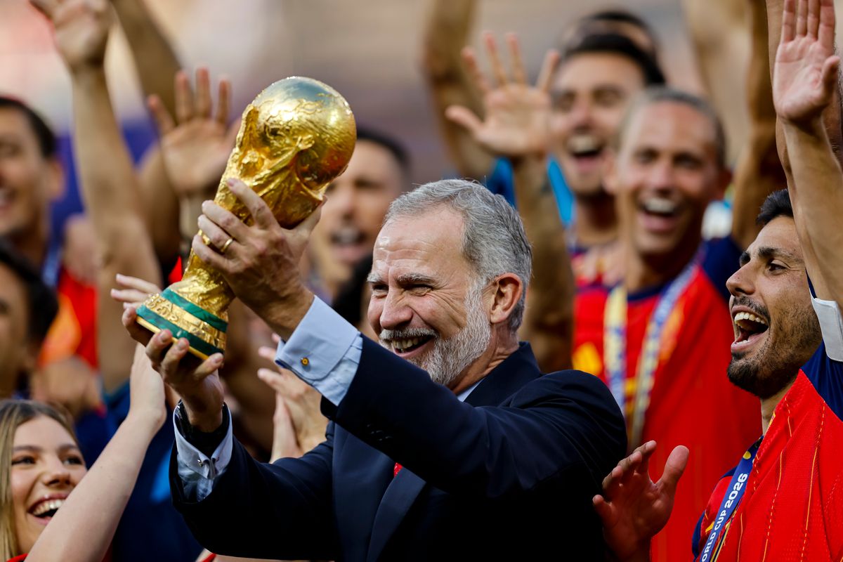 Felipe VI, King of Spain joins the team's celebration following the FIFA World Cup 2026 Final match between Spain and Argentina