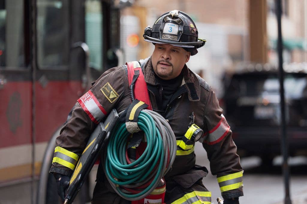 Joe Minoso as Cruz -- (Photo by: Peter Gordon/NBC)