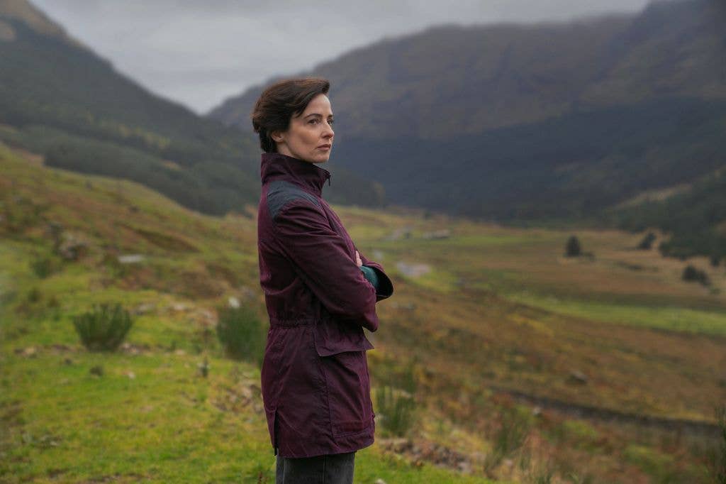 Laura Donnelly as Detective Monica Kennedy in The Dark