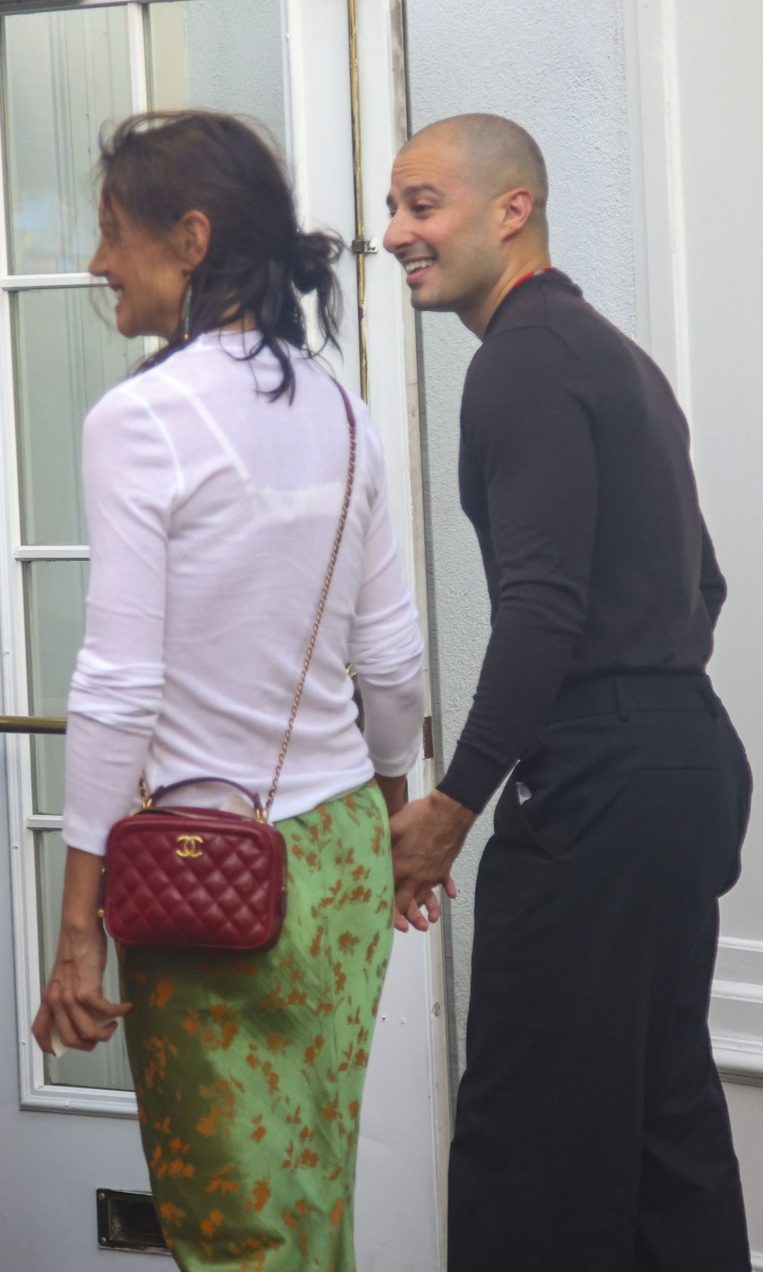 Holmes was accompanied by Jason Bard Yarmosky