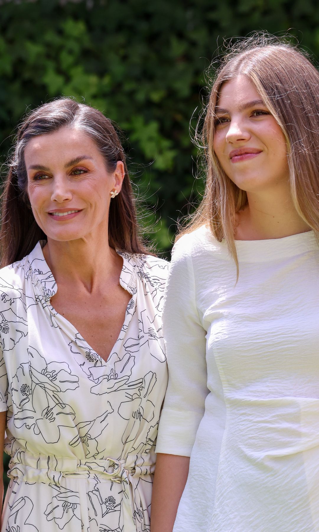 Queen Letizia of Spain and Princess Sofia of Spain in a meeting with the Princess of Girona Foundation's youth advisory board