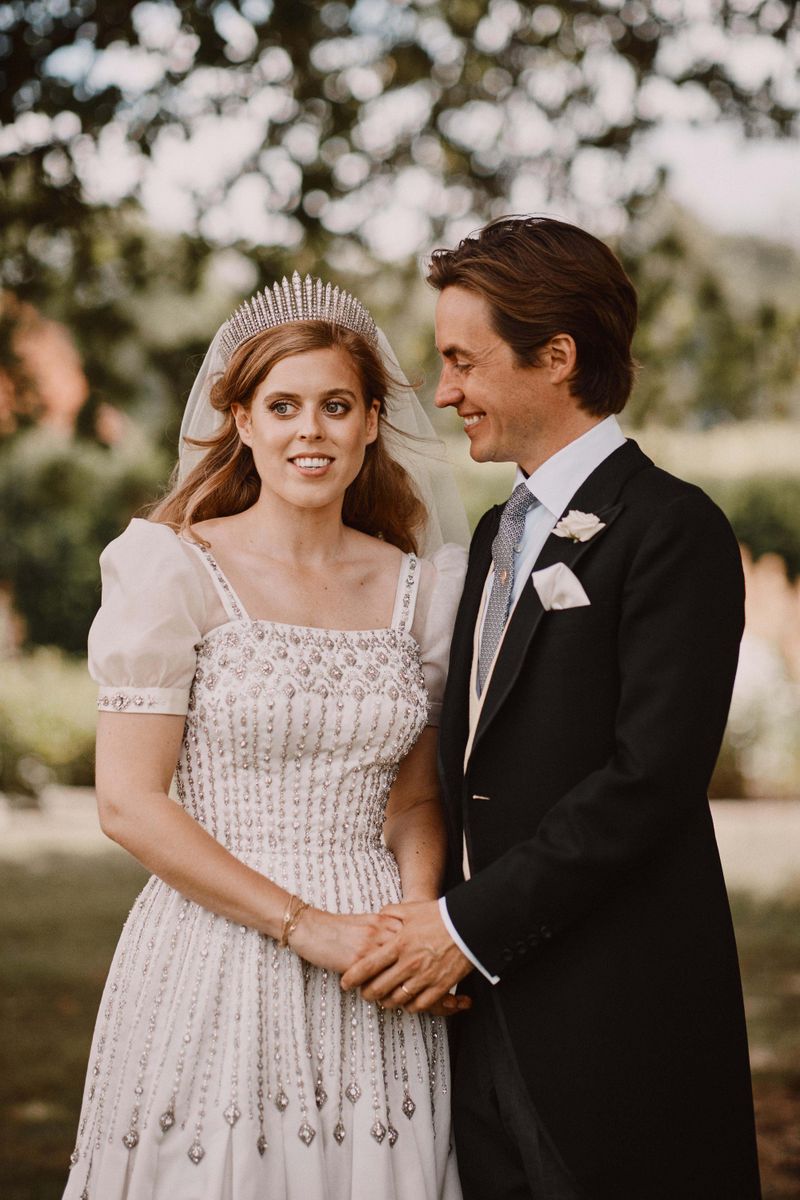 Princess Beatrice honored Queen Elizabeth with the wedding tiara that survived a royal wedding disaster