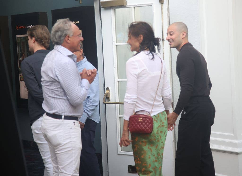 Katie Holmes spotted arriving for The Hamptons premiere of 'The Invite'

Featuring: Katie Holmes, Jason Bard Yarmosky
Where: East Hampton, United States
When: 10 Jul 2026
Credit: Matt Agudo/INSTARimages