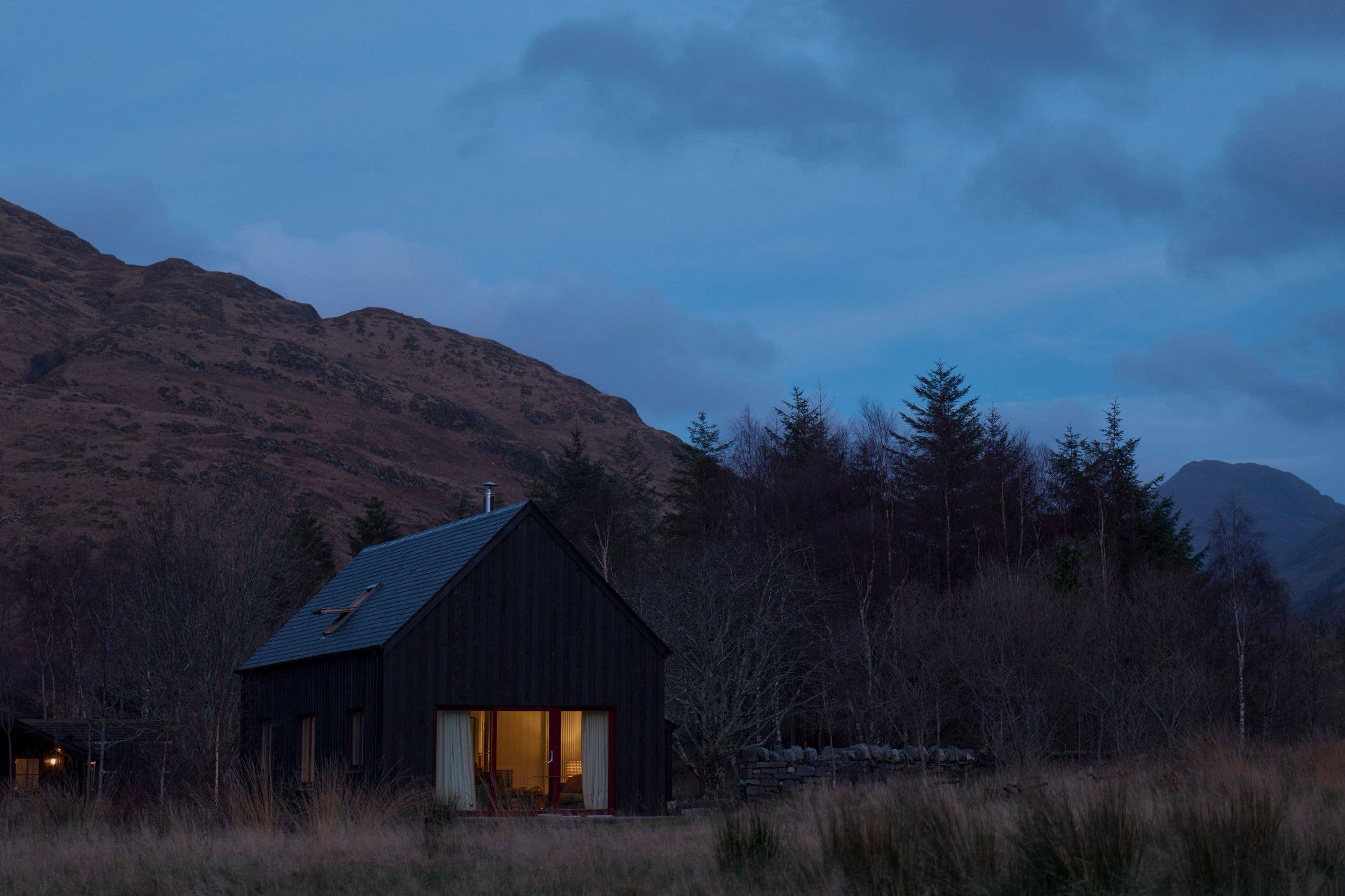 A house for two on Scotland's Kilchoan Estate by Dunton