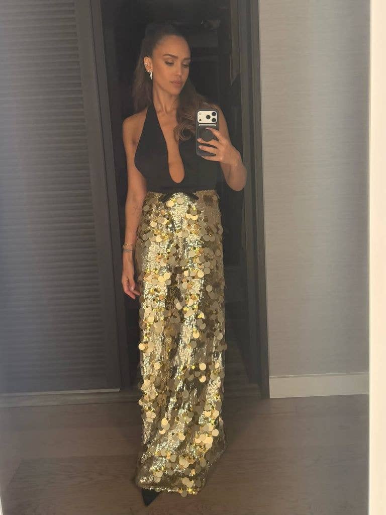 photo of jessica alba in black and gold dress