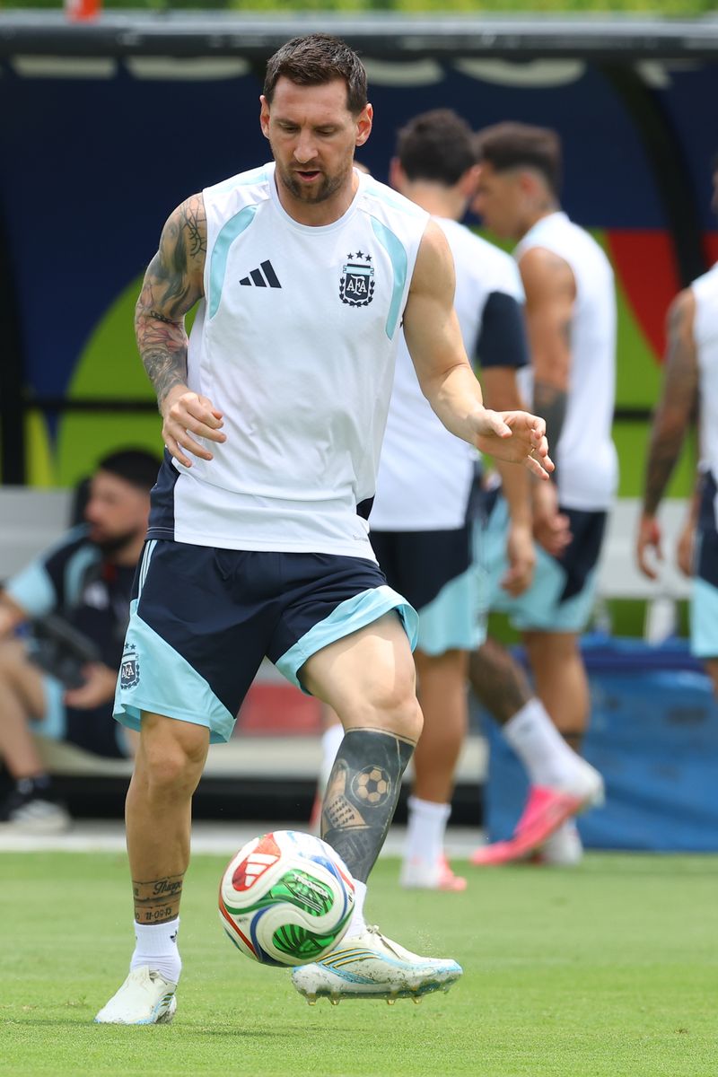 Argentina's forward Lionel Messi takes part in a training session one day ahead of the FIFA World Cup 2026 Round of 16 match between Argentina and Egypt