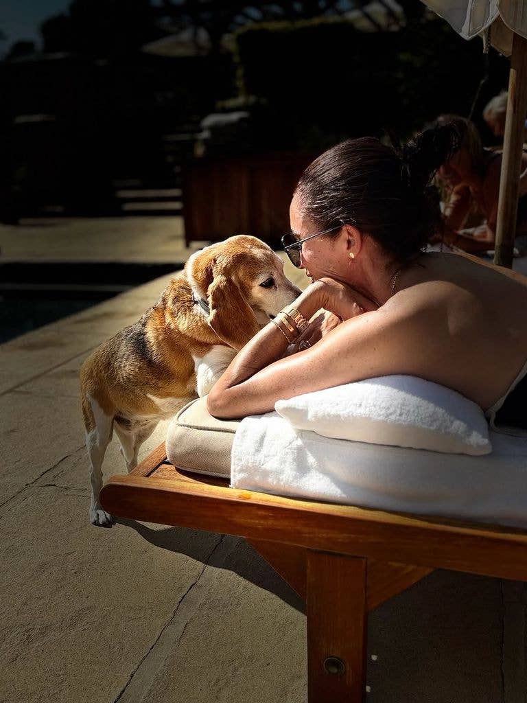 Meghan Markle relaxing with her beagle on her summer holiday