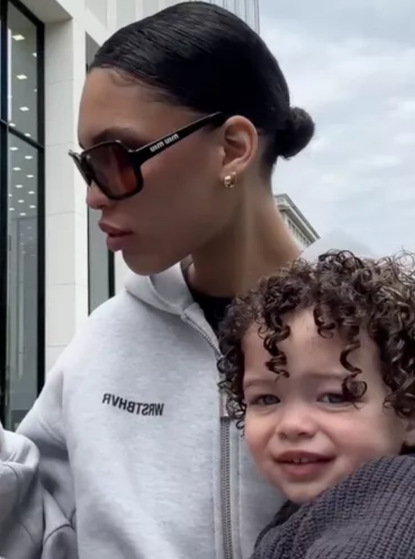 Nara Smith and her son Slim Easy, shared via Instagram