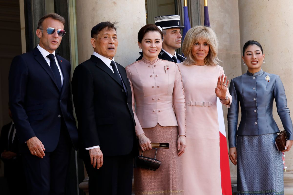 France's President Emmanuel Macron, Thailand's King Maha Vajiralongkorn (Rama X), Thailand's Queen Suthida, French President's wife Brigitte Macron and Princess of Thailand Sirivannavari Nariratana