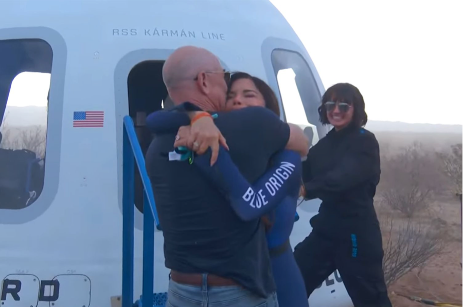 Lauren Sanchez and Jeff Bezos share sweet embrace after her return from space