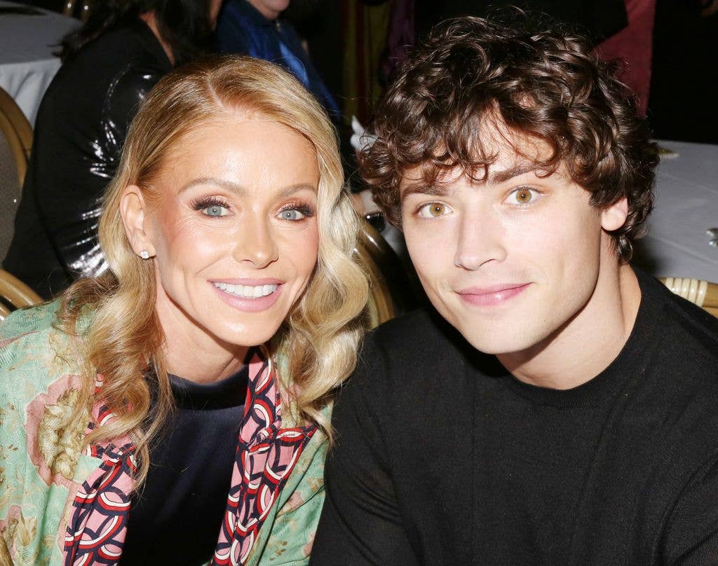 photo of kelly ripa and son joaquin smiling