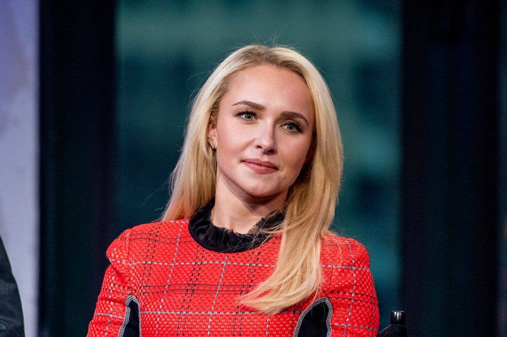 hayden panettiere red dress