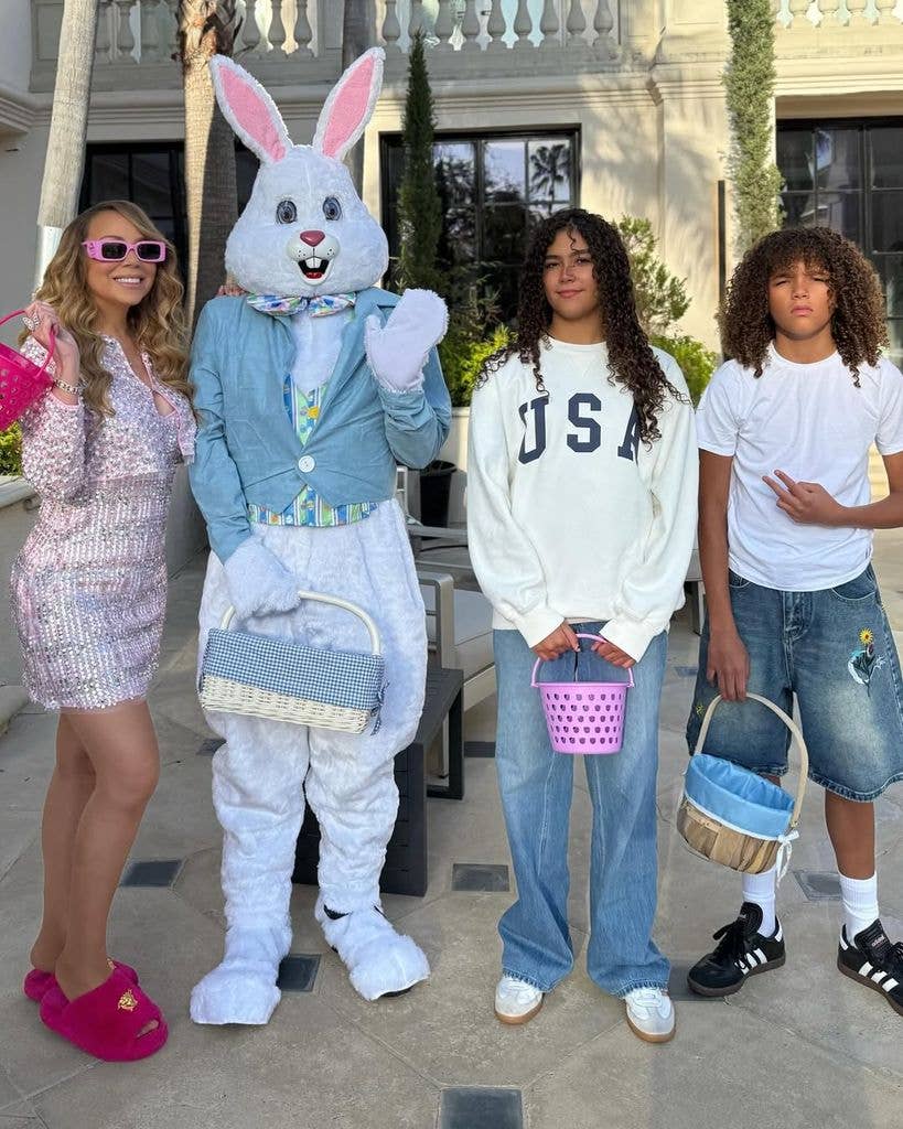 Mariah Carey with her twins Moroccan and Monroe