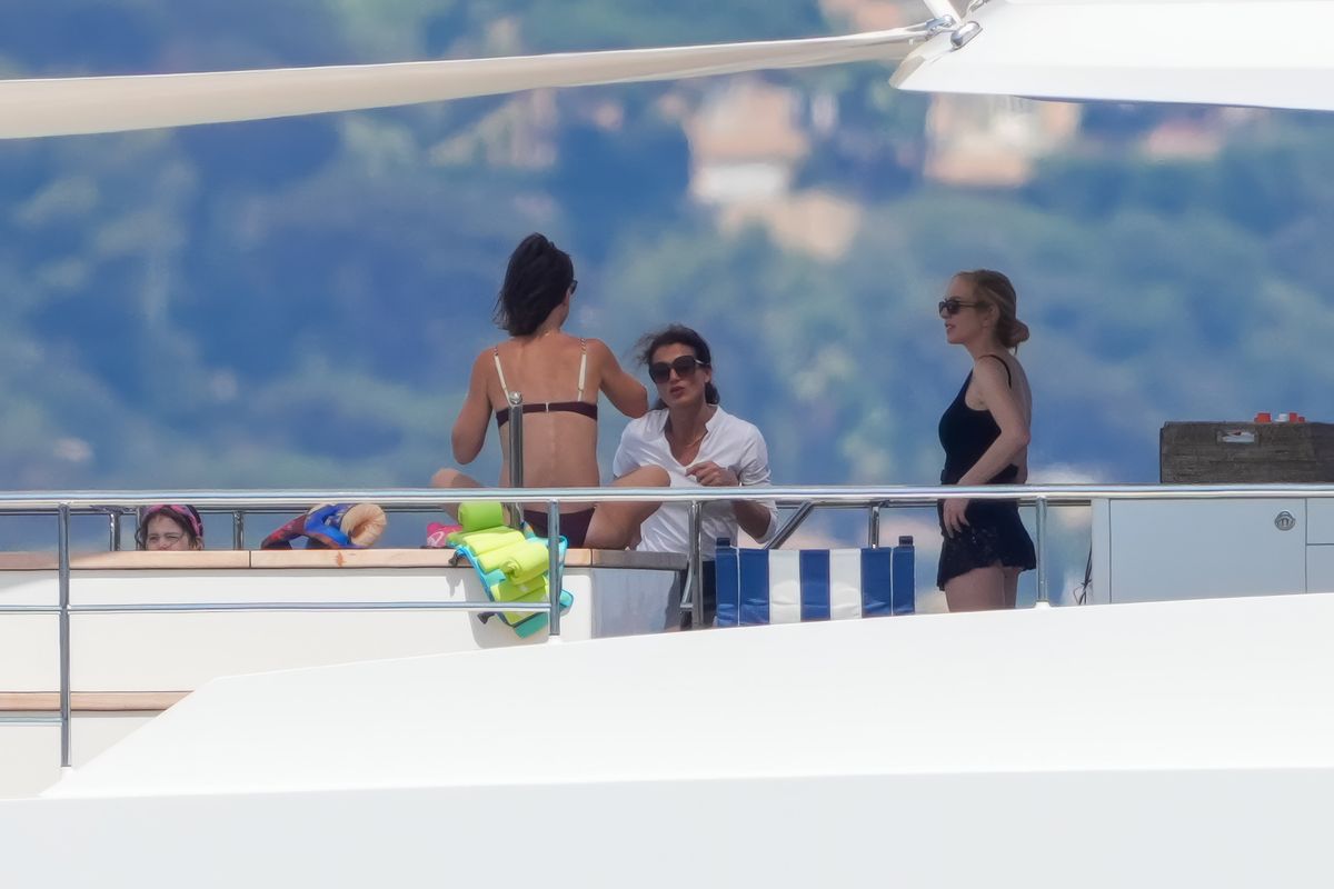 Photo © 2026 Eliot Press/The Grosby Group 
EXCLUSIVE 
Saint-Tropez, Date not provided. Lindsay Lohan was spotted enjoying a family getaway aboard a luxury yacht on the French Riviera with her husband and young son. The actress spent time swimming in the Mediterranean Sea, relaxing on deck and sharing family moments during the trip.***Lindsay Lohan fue vista disfrutando de una escapada familiar a bordo de un yate de lujo en la Riviera Francesa junto a su esposo y su hijo pequeño. La actriz pasó tiempo nadando en el mar Mediterráneo, descansando en la cubierta y compartiendo momentos en familia durante el viaje.