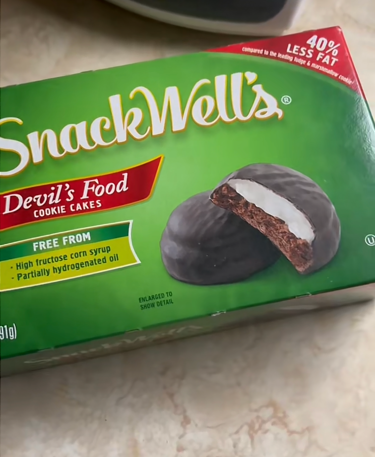Snackwell's Devil’s Food Cookie Cakes