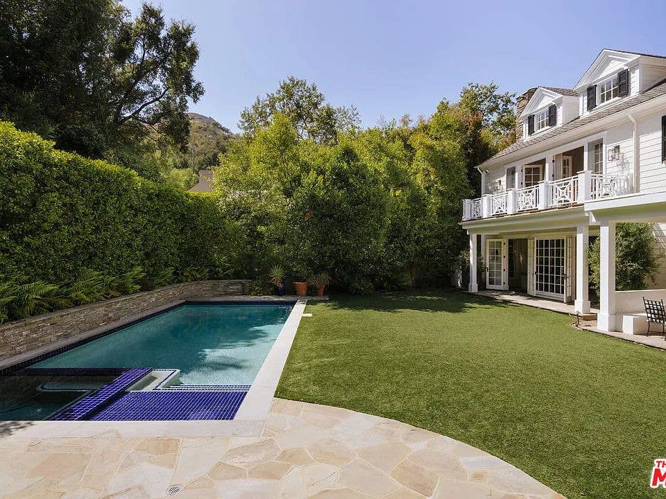 Sarah Michelle Gellar and Freddie Prinze Jr.'s Los Angeles home