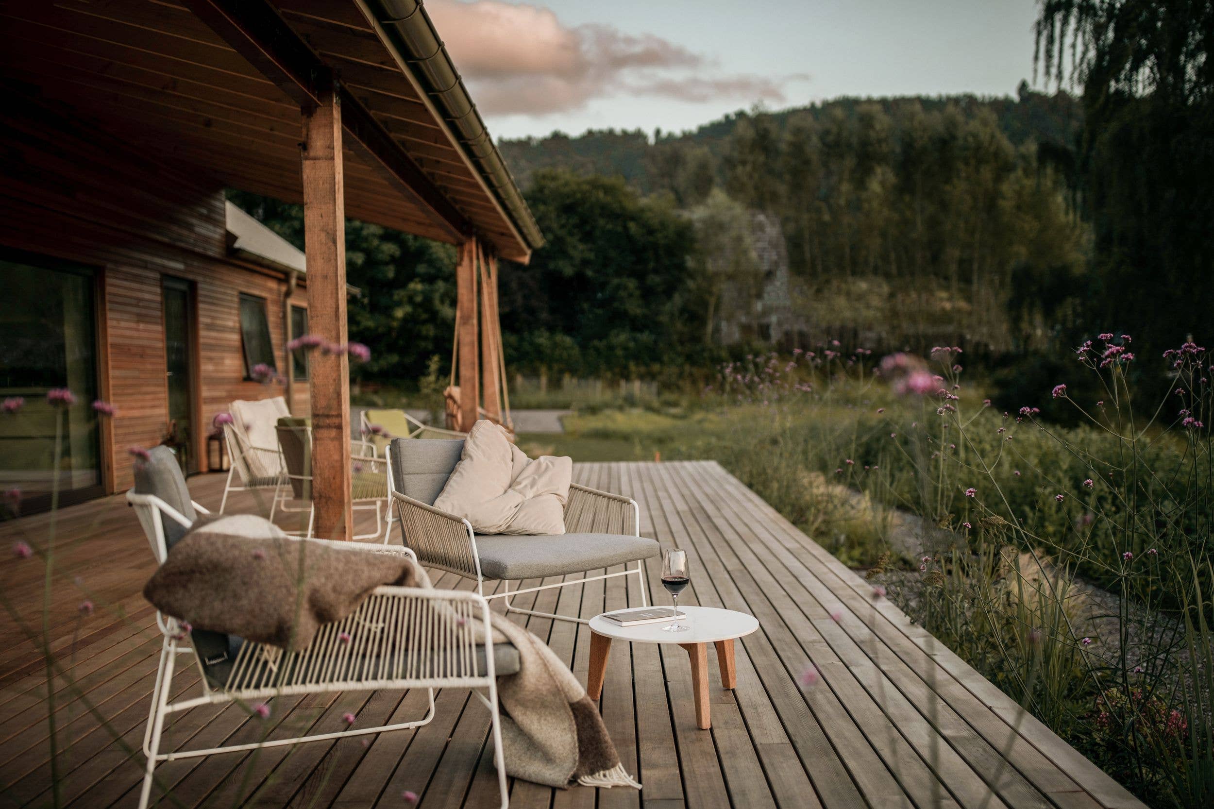 The beautiful deck at Hilltop Lodge