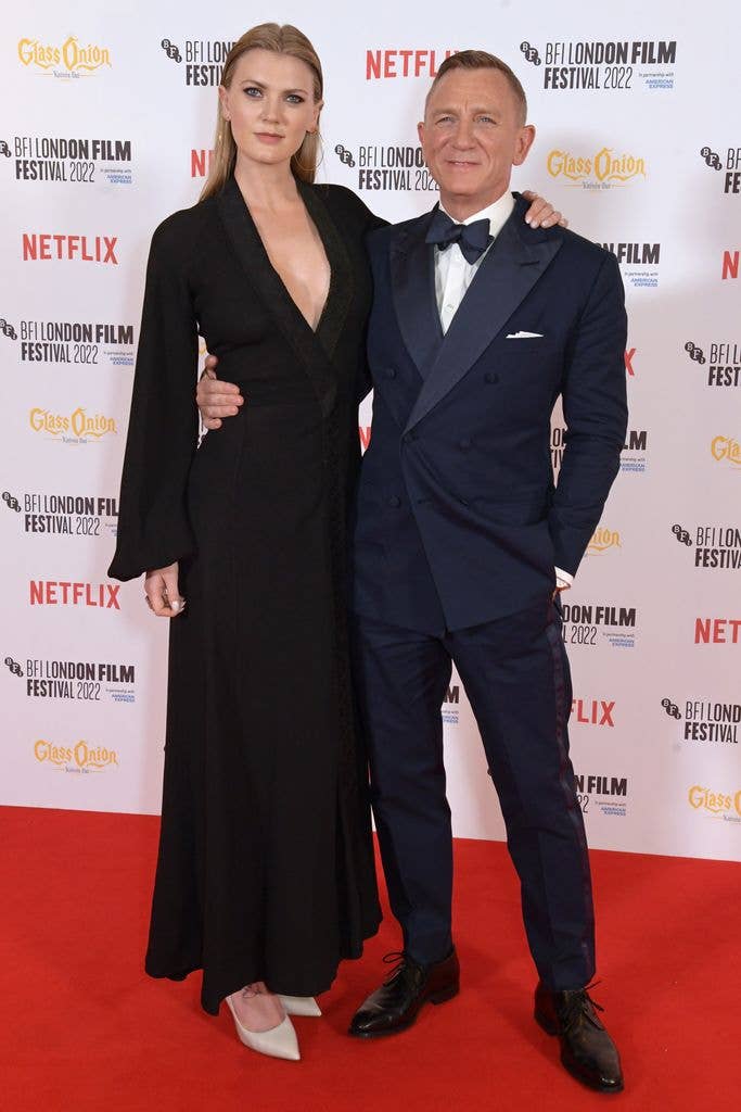 Ella Loudon with daniel craig on the red carpet