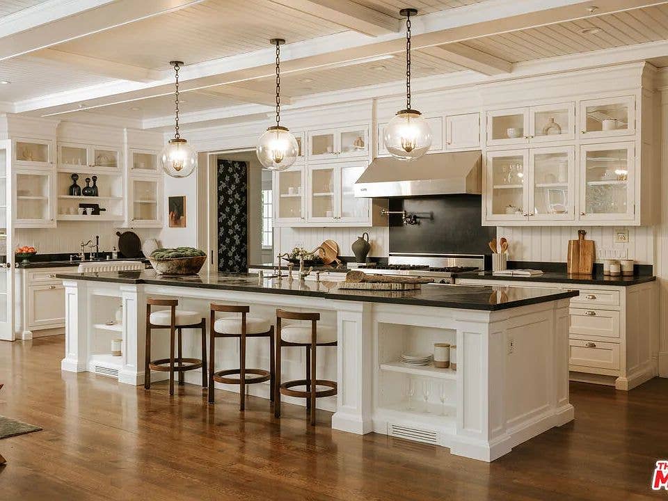 Sarah Michelle Gellar and Freddie Prinze Jr.'s Los Angeles home