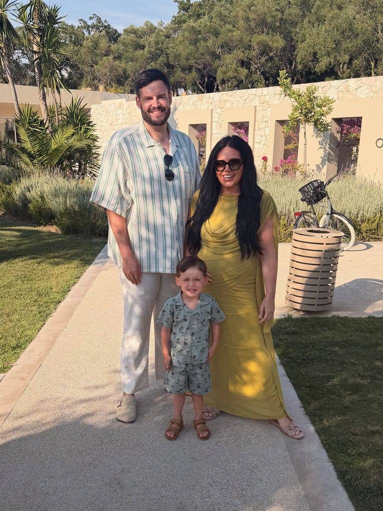 This is Scarlett and Scott's last summer as a family of three before their second son is born