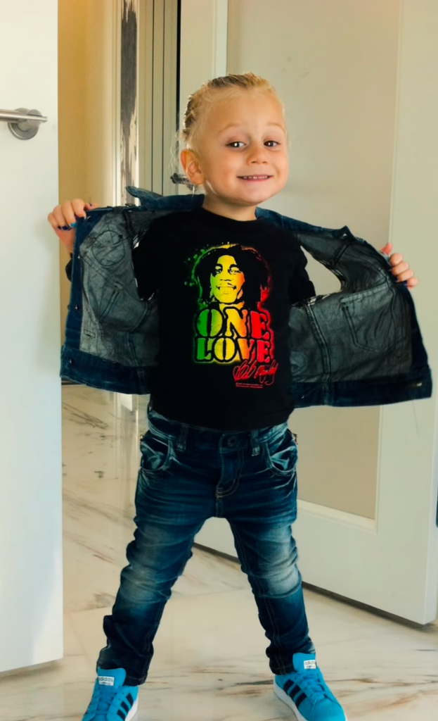 Zuma possesed showmanship from a very early age